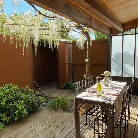 Les Logis Du Forgeron-gites Avec Piscine Pres D'angers * Saint-Jean-des-Mauvrets