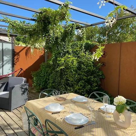 Les Logis Du Forgeron-gites Avec Piscine Pres D'angers Ferienhaus