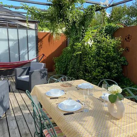 بيت للعطل Les Logis Du Forgeron-gites Avec Piscine Pres D'angers Saint-Jean-des-Mauvrets