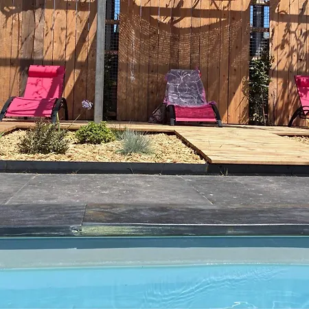 Les Logis Du Forgeron-gites Avec Piscine Pres D'angers * Saint-Jean-des-Mauvrets